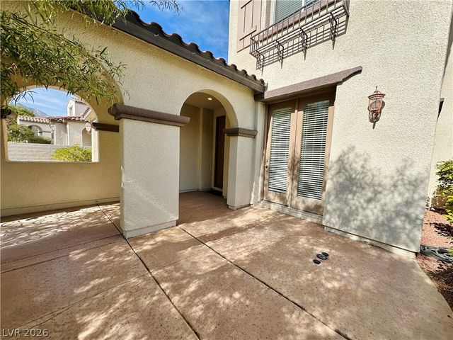 956 Tafalla Court, Las Vegas, NV 89138