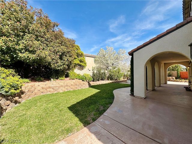 956 Tafalla Court, Las Vegas, NV 89138