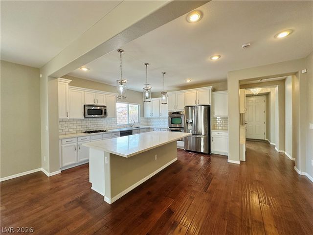 956 Tafalla Court, Las Vegas, NV 89138