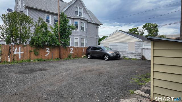 85 Thomas Street FL 2, West Haven, CT 06516
