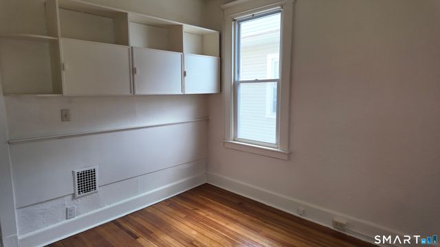 85 Thomas Street FL 2, West Haven, CT 06516