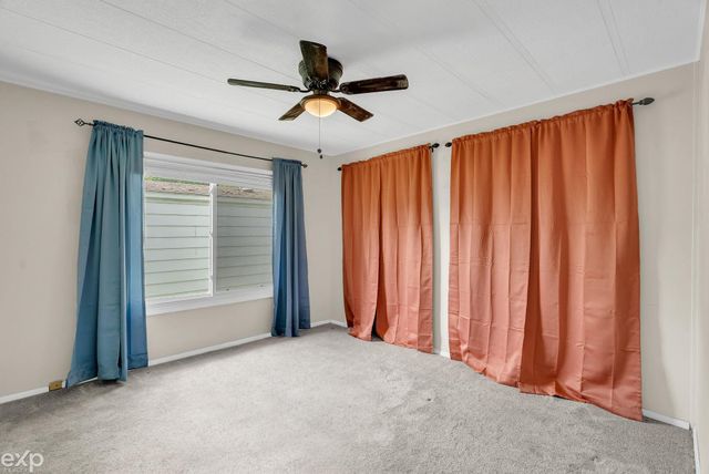 3333 Ravenswood Road, Marysville, MI 48040