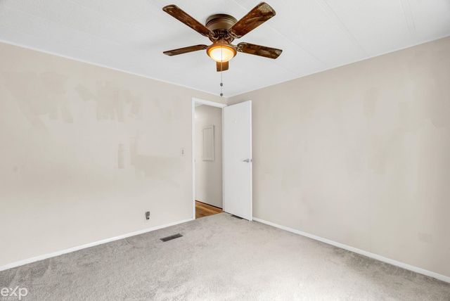 3333 Ravenswood Road, Marysville, MI 48040