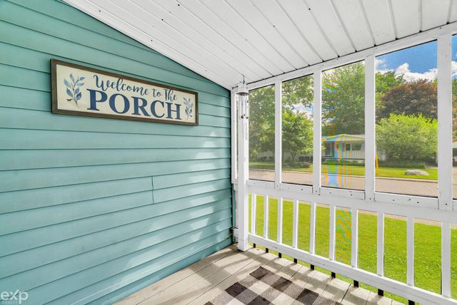 3333 Ravenswood Road, Marysville, MI 48040