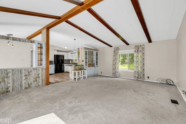 3333 Ravenswood Road, Marysville, MI 48040