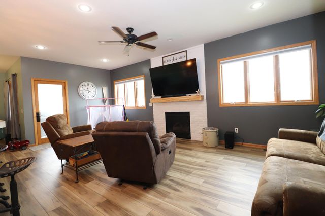 211 8th Avenue NW, New Prague, MN 56071