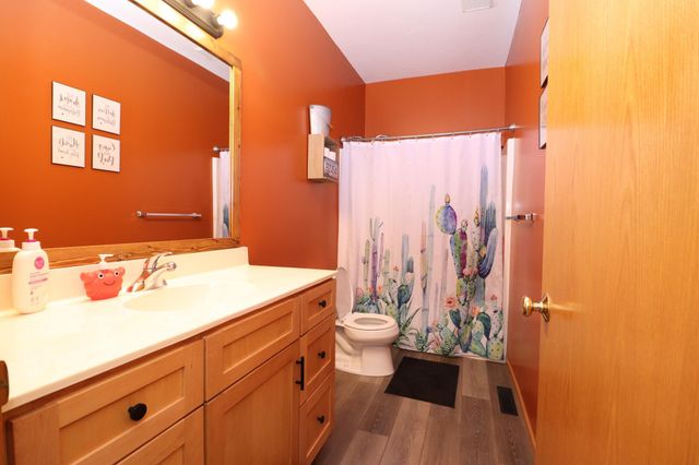 211 8th Avenue NW, New Prague, MN 56071