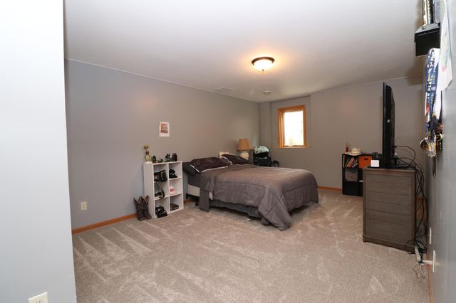 211 8th Avenue NW, New Prague, MN 56071