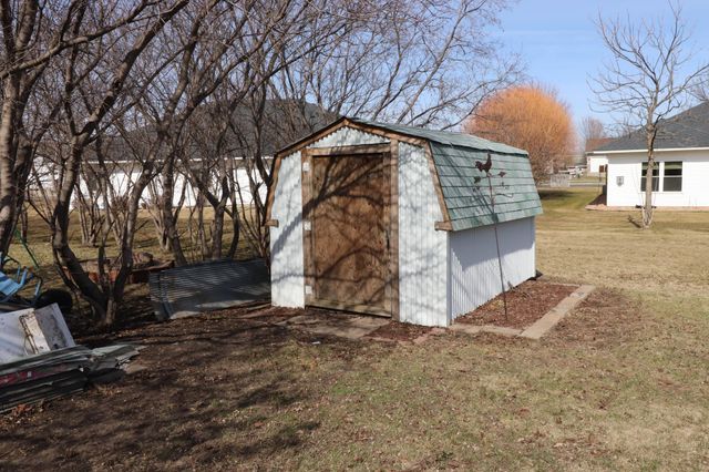 211 8th Avenue NW, New Prague, MN 56071