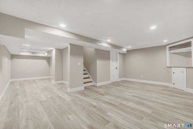 2 Rolf Drive, Danbury, CT 06810