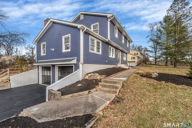 2 Rolf Drive, Danbury, CT 06810