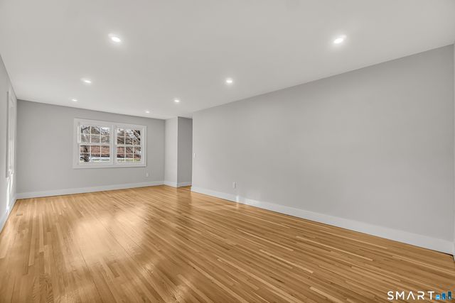 2 Rolf Drive, Danbury, CT 06810