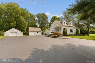 44156 Elizabeth Road, Clinton Charter Township, MI 48036