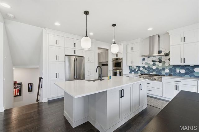 239 Monica Drive, St Louis, MO 63127