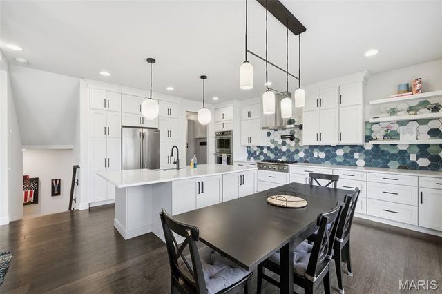 239 Monica Drive, St Louis, MO 63127