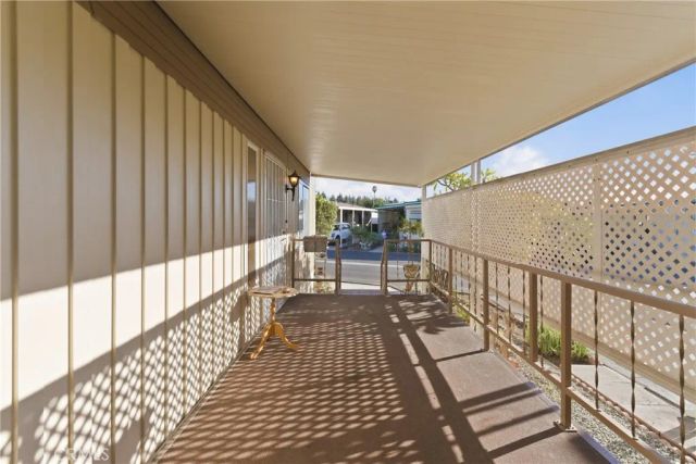 1630 S Barranca 126, Glendora, CA 91740