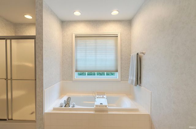 1190 N Hinterland Court, Monticello, IN 47960