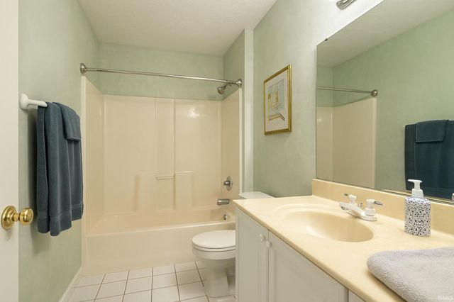 1190 N Hinterland Court, Monticello, IN 47960