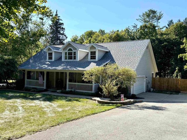 1190 N Hinterland Court, Monticello, IN 47960