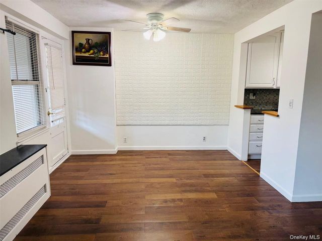 4310 Kissena Boulevard 2B, Flushing, NY 11355