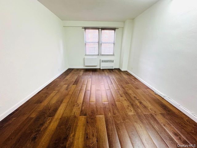 4310 Kissena Boulevard 2B, Flushing, NY 11355