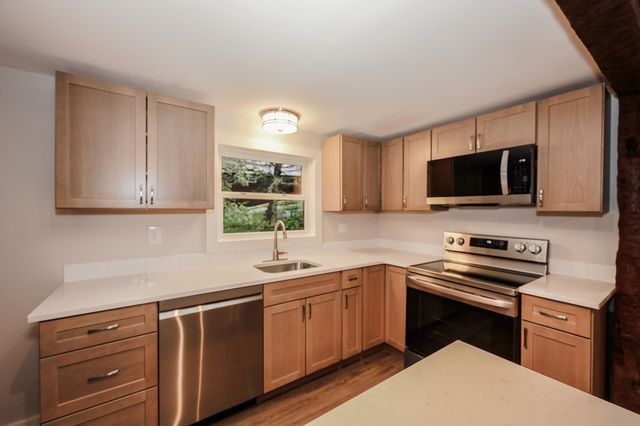 34 Icehouse Lane, Greenfield, NH 03047