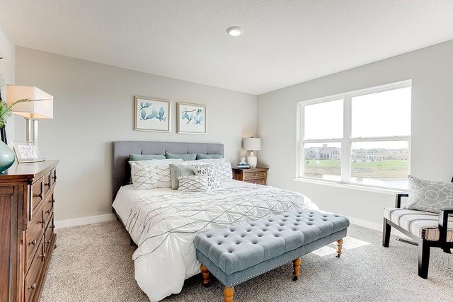 1864 Shasta Drive, Shakopee, MN 55379