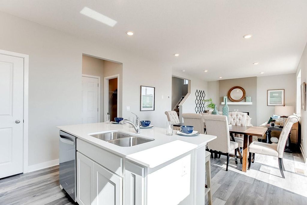 1864 Shasta Drive, Shakopee, MN 55379 — photo 4
