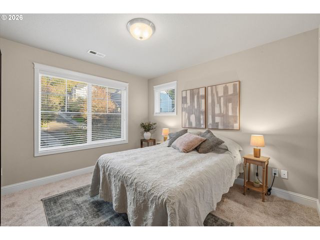 7101 Sw LESLIE St, Portland, OR 97223