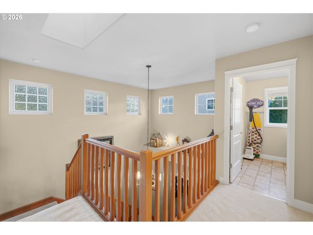 7101 Sw LESLIE St, Portland, OR 97223