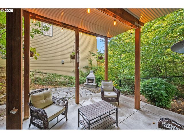 7101 Sw LESLIE St, Portland, OR 97223