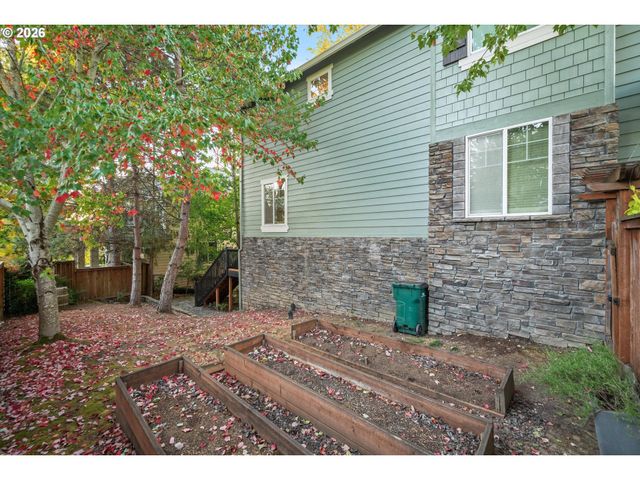 7101 Sw LESLIE St, Portland, OR 97223