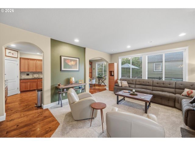 7101 Sw LESLIE St, Portland, OR 97223