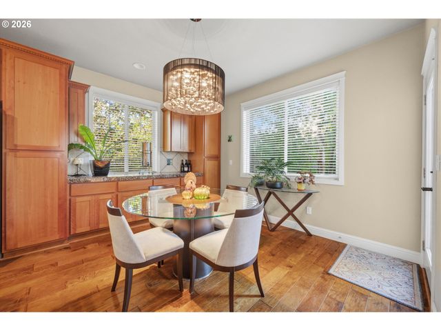 7101 Sw LESLIE St, Portland, OR 97223
