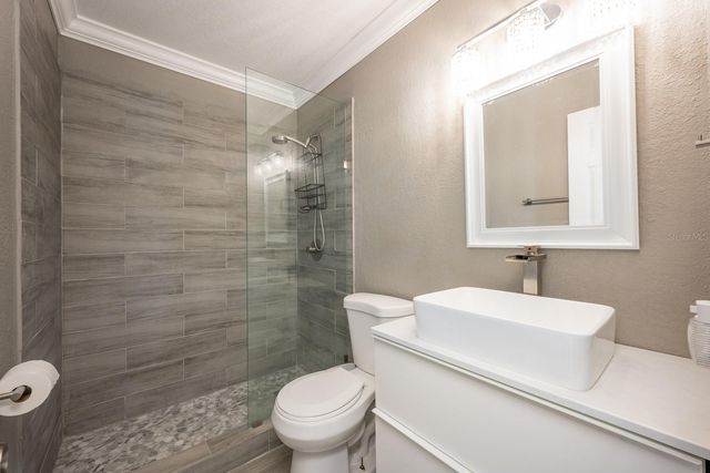 2803 E PINE STREET, Orlando, FL 32803