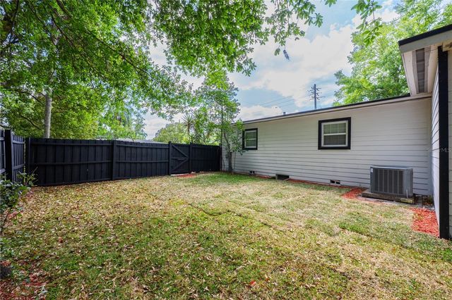 2803 E PINE STREET, Orlando, FL 32803