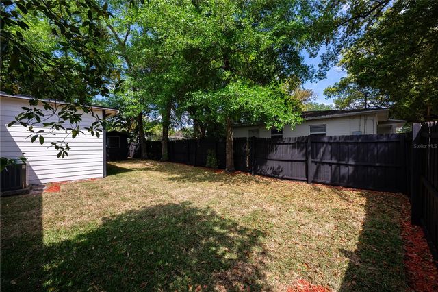 2803 E PINE STREET, Orlando, FL 32803