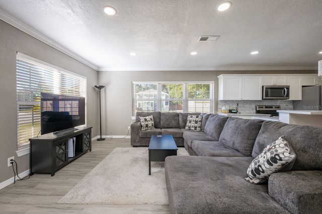 2803 E PINE STREET, Orlando, FL 32803