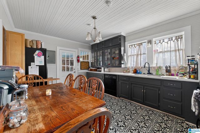 8571 HIGHWAY 31, Calera, AL 35040