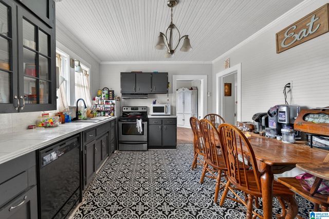 8571 HIGHWAY 31, Calera, AL 35040