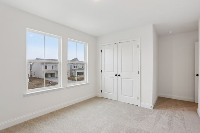 1084 Large Poppy Drive, La Vergne, TN 37086