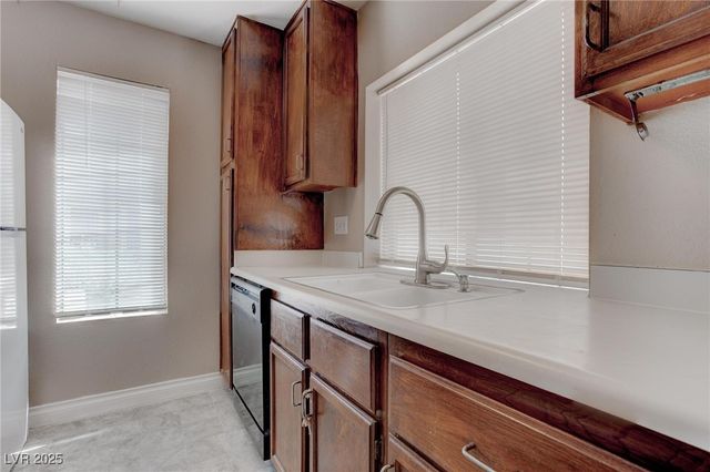 4860 Nara Vista Way 104, Las Vegas, NV 89103