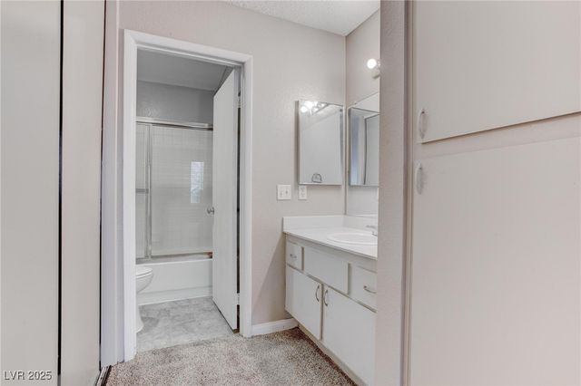 4860 Nara Vista Way 104, Las Vegas, NV 89103