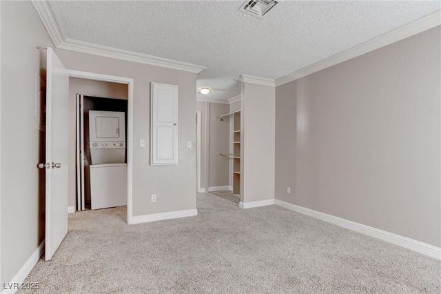 4860 Nara Vista Way 104, Las Vegas, NV 89103