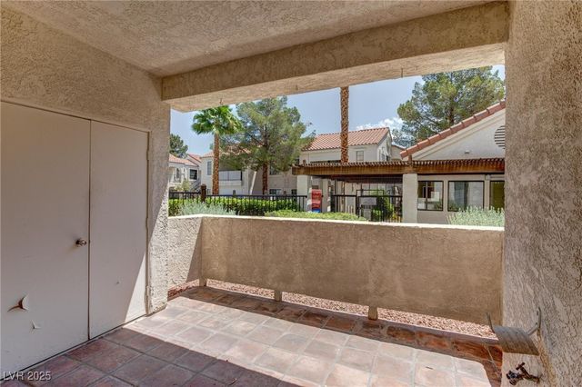 4860 Nara Vista Way 104, Las Vegas, NV 89103