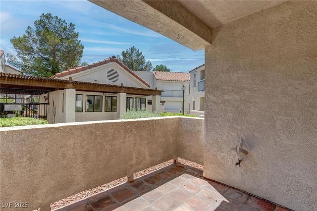 4860 Nara Vista Way 104, Las Vegas, NV 89103