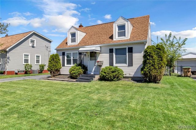 42 Daniel Avenue, Cheektowaga, NY 14225