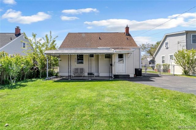 42 Daniel Avenue, Cheektowaga, NY 14225