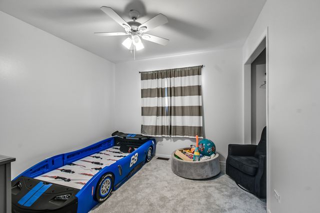 18409 Willow Lane, Lansing, IL 60438