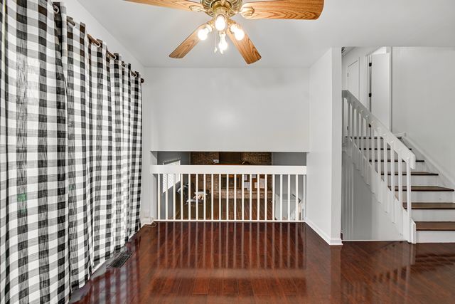 18409 Willow Lane, Lansing, IL 60438